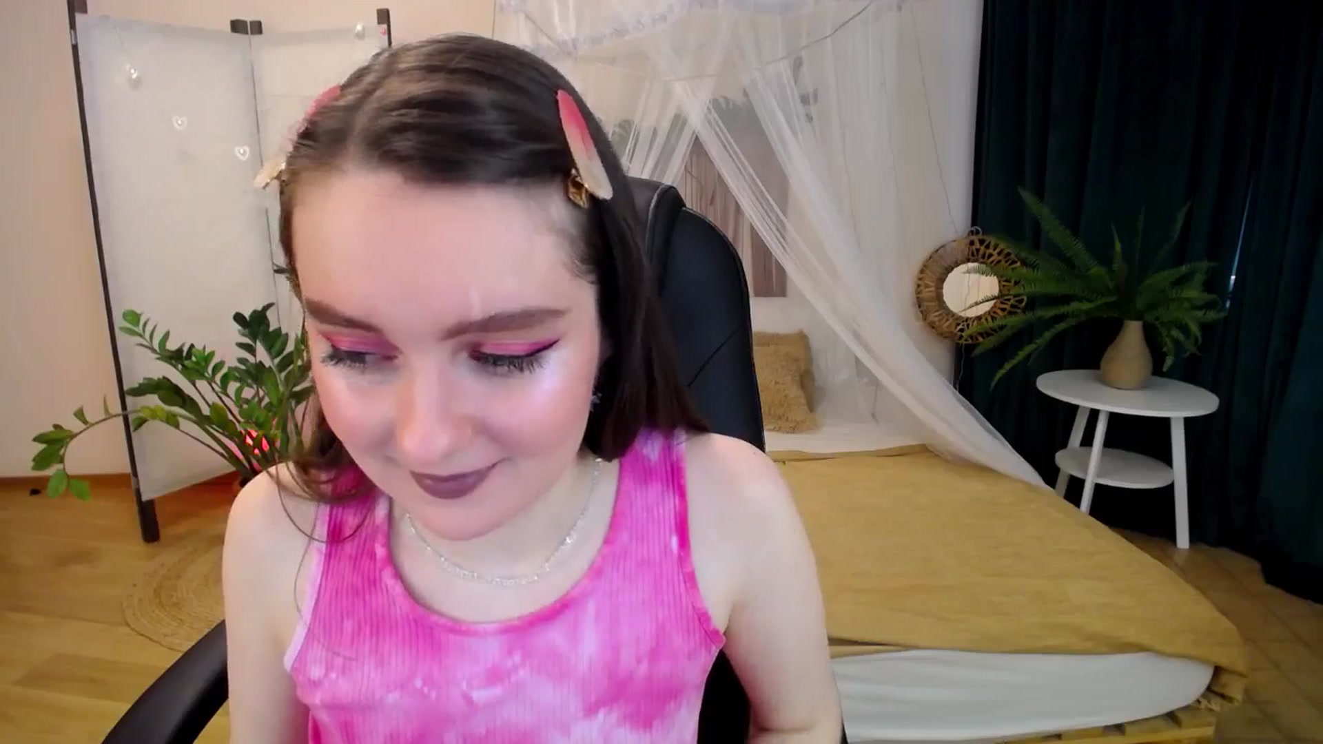 Gallery image thumbnail from Milim_Nava's myfreecams stream on, 04/13/2025, 14:41 image 10 of 20