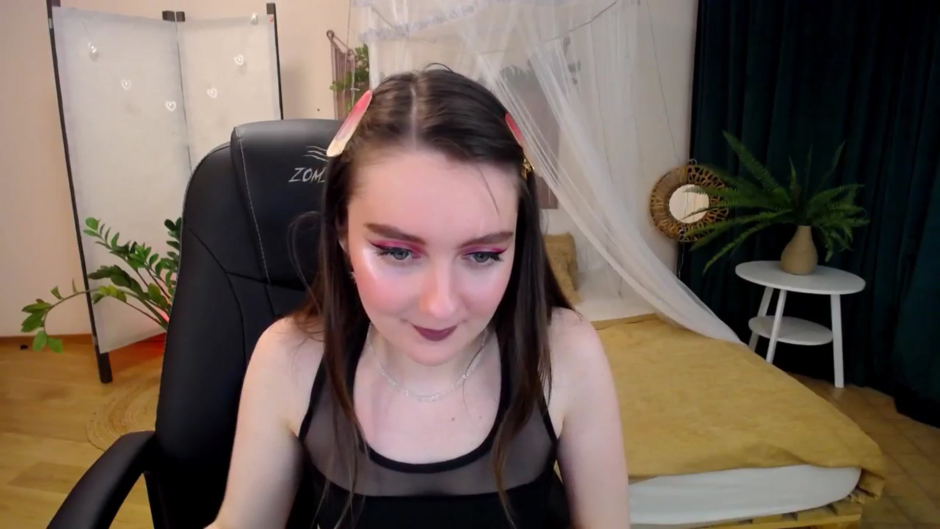 Gallery image thumbnail from Milim_Nava's myfreecams stream on, 04/13/2025, 16:33 image 14 of 20