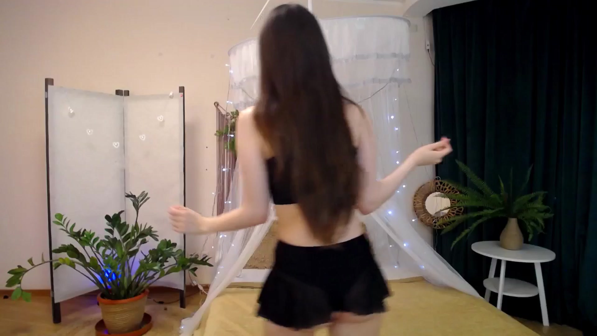 Gallery image thumbnail from Milim_Nava's myfreecams stream on, 04/13/2025, 16:33 image 3 of 20