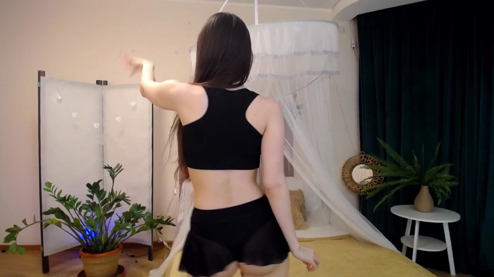 Gallery image thumbnail from Milim_Nava's myfreecams stream on, 04/13/2025, 16:33 image 7 of 20