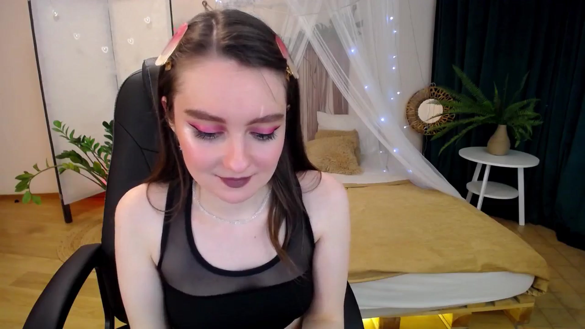 Gallery image thumbnail from Milim_Nava's myfreecams stream on, 04/13/2025, 16:33 image 4 of 20