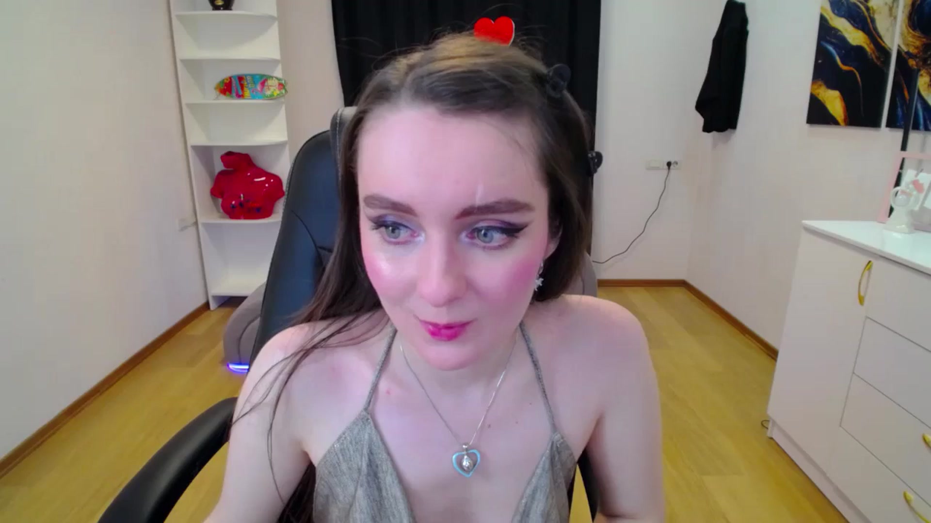 Gallery image thumbnail from Milim_Nava's myfreecams stream on, 04/15/2025, 09:55 image 18 of 20