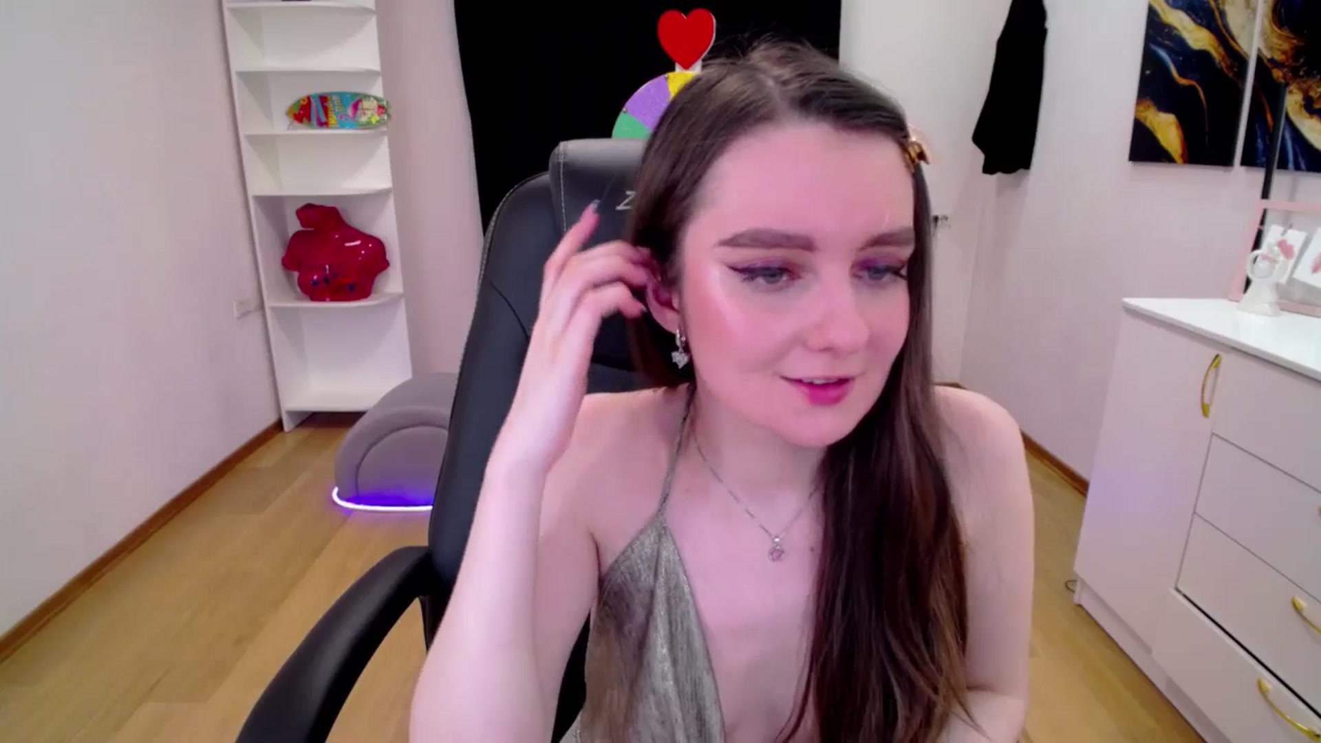 Gallery image thumbnail from Milim_Nava's myfreecams stream on, 04/17/2025, 07:11 image 2 of 20