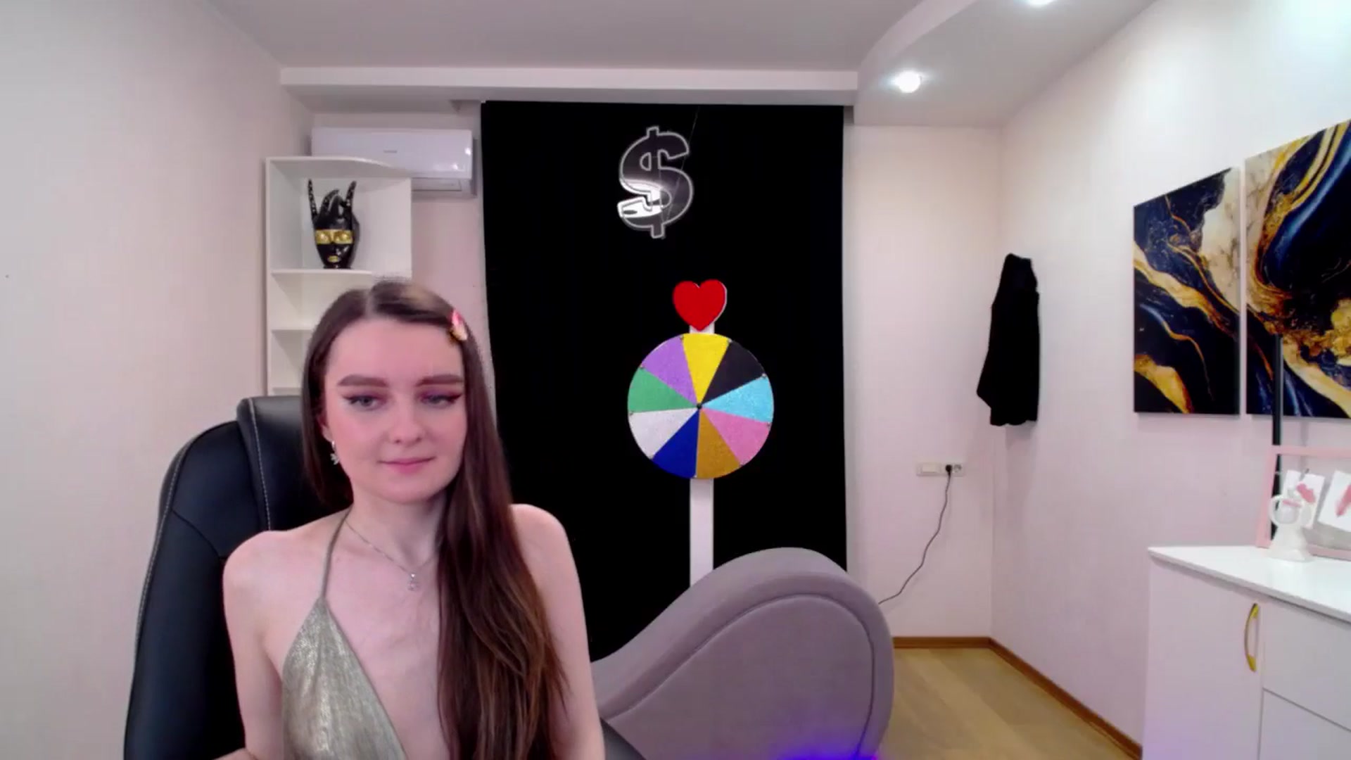 Gallery image thumbnail from Milim_Nava's myfreecams stream on, 04/17/2025, 07:11 image 17 of 20