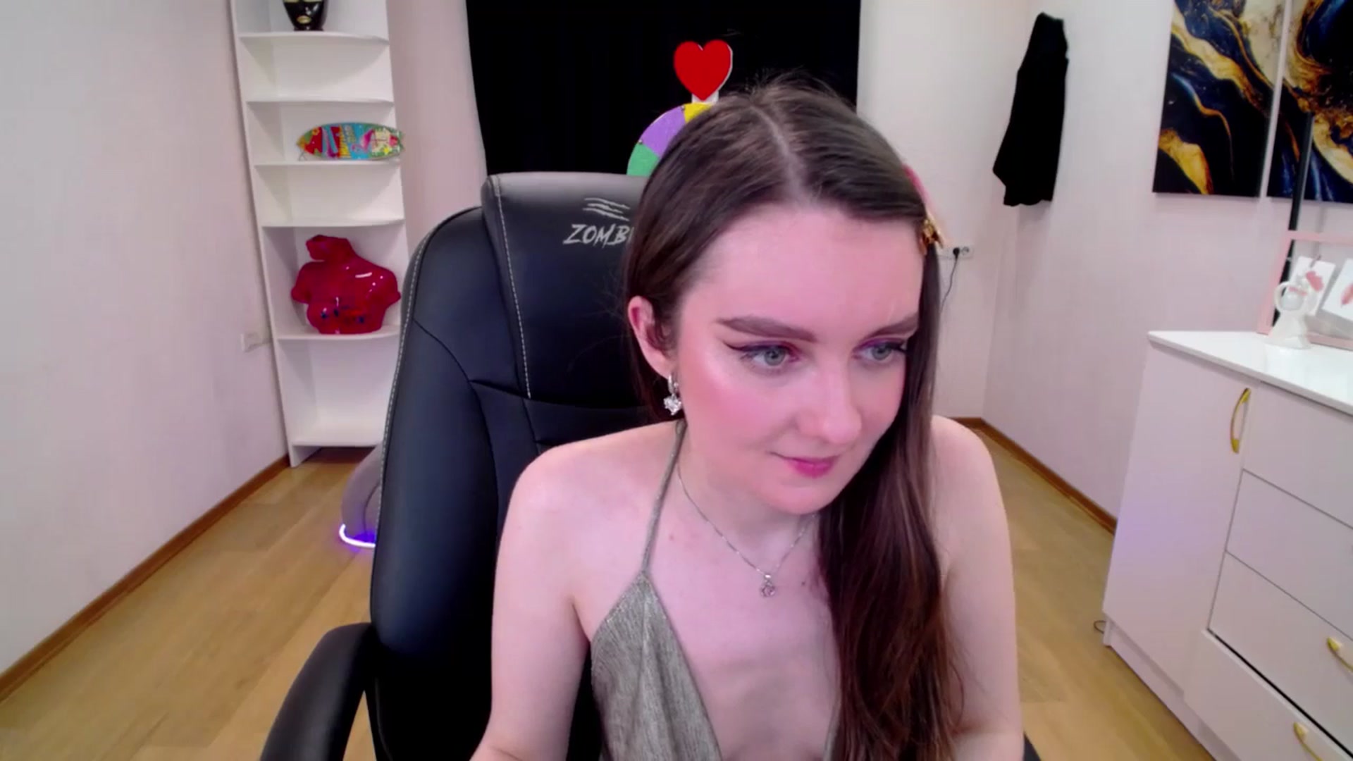 Gallery image thumbnail from Milim_Nava's myfreecams stream on, 04/17/2025, 07:11 image 13 of 20
