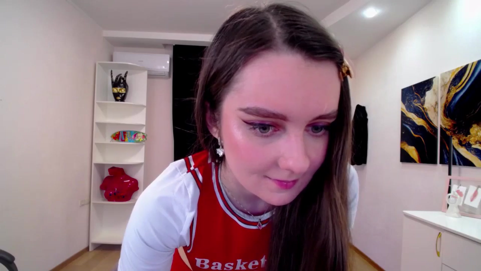 Gallery image thumbnail from Milim_Nava's myfreecams stream on, 04/17/2025, 08:32 image 19 of 20