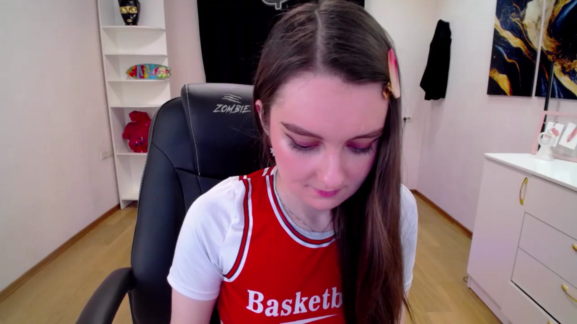 Gallery image thumbnail from Milim_Nava's myfreecams stream on, 04/17/2025, 08:32 image 12 of 20