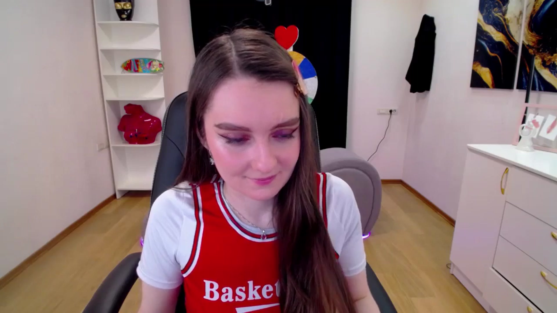 Gallery image thumbnail from Milim_Nava's myfreecams stream on, 04/17/2025, 09:59 image 5 of 20