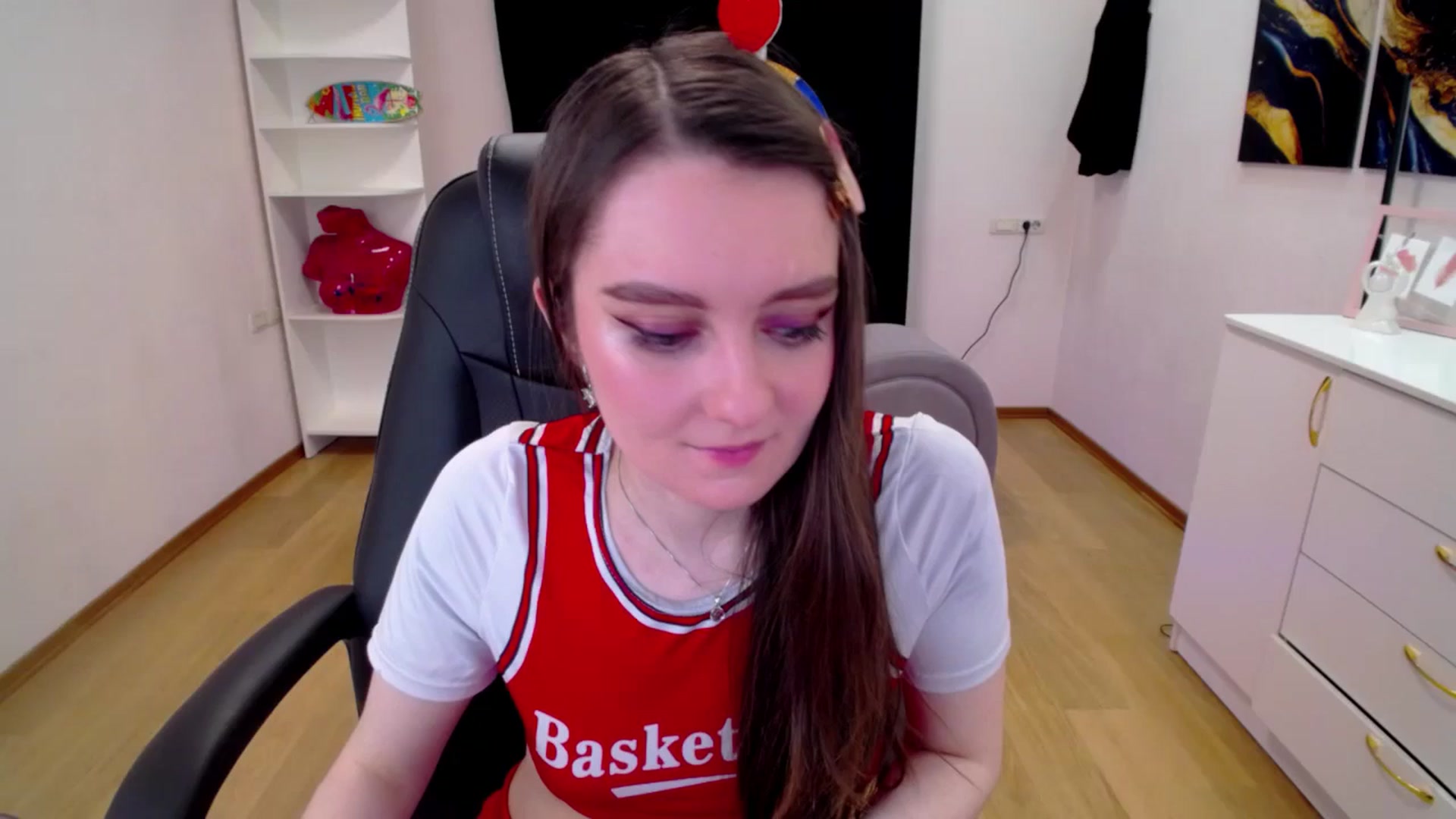 Gallery image thumbnail from Milim_Nava's myfreecams stream on, 04/17/2025, 09:59 image 1 of 20