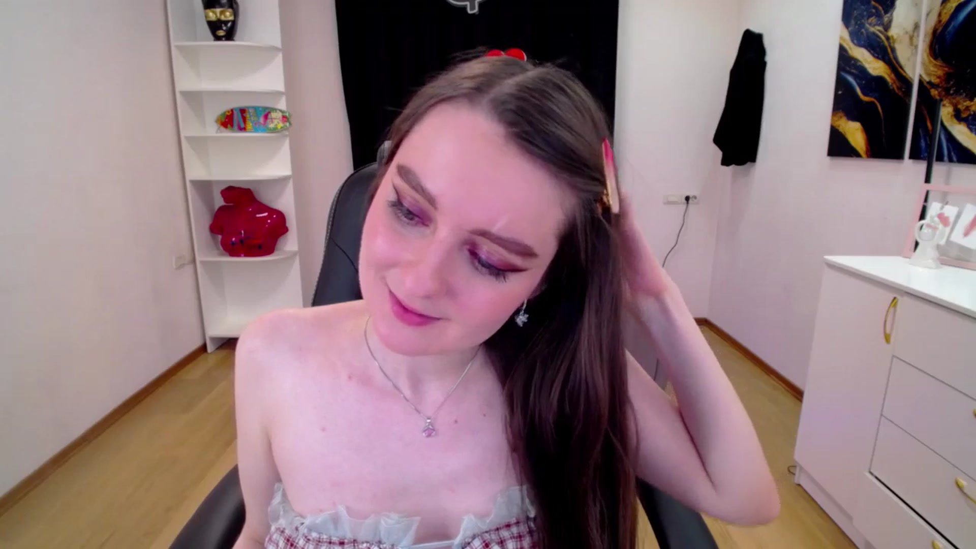 Gallery image thumbnail from Milim_Nava's myfreecams stream on, 04/17/2025, 10:43 image 12 of 20
