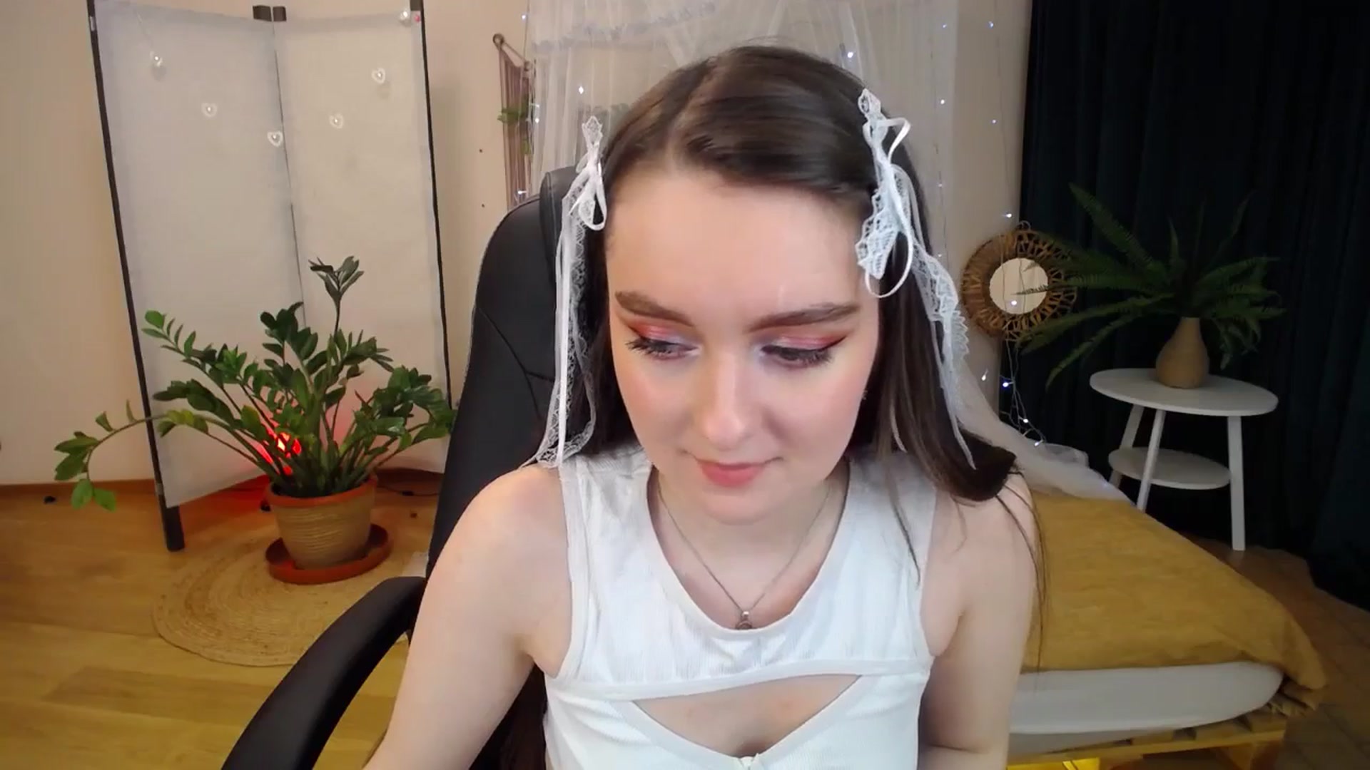 Gallery image thumbnail from Milim_Nava's myfreecams stream on, 04/18/2025, 19:37 image 13 of 20
