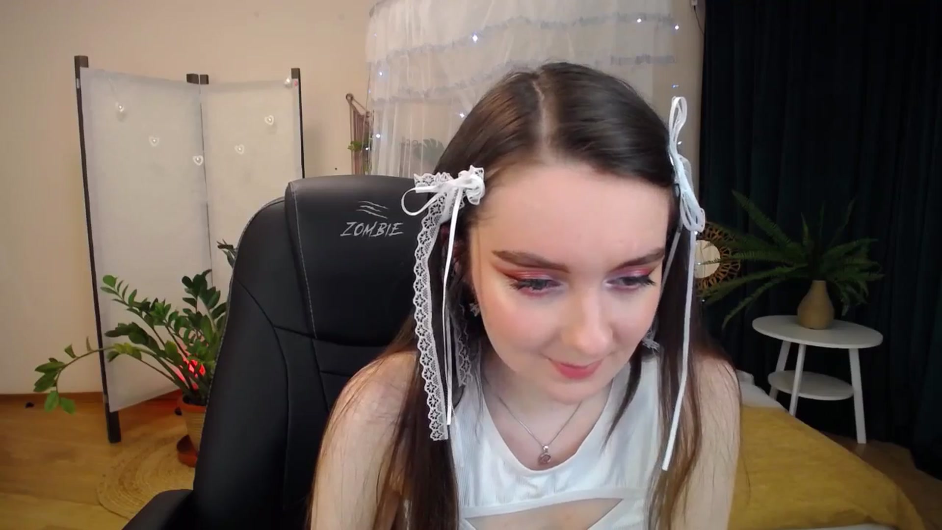 Gallery image thumbnail from Milim_Nava's myfreecams stream on, 04/18/2025, 19:37 image 20 of 20