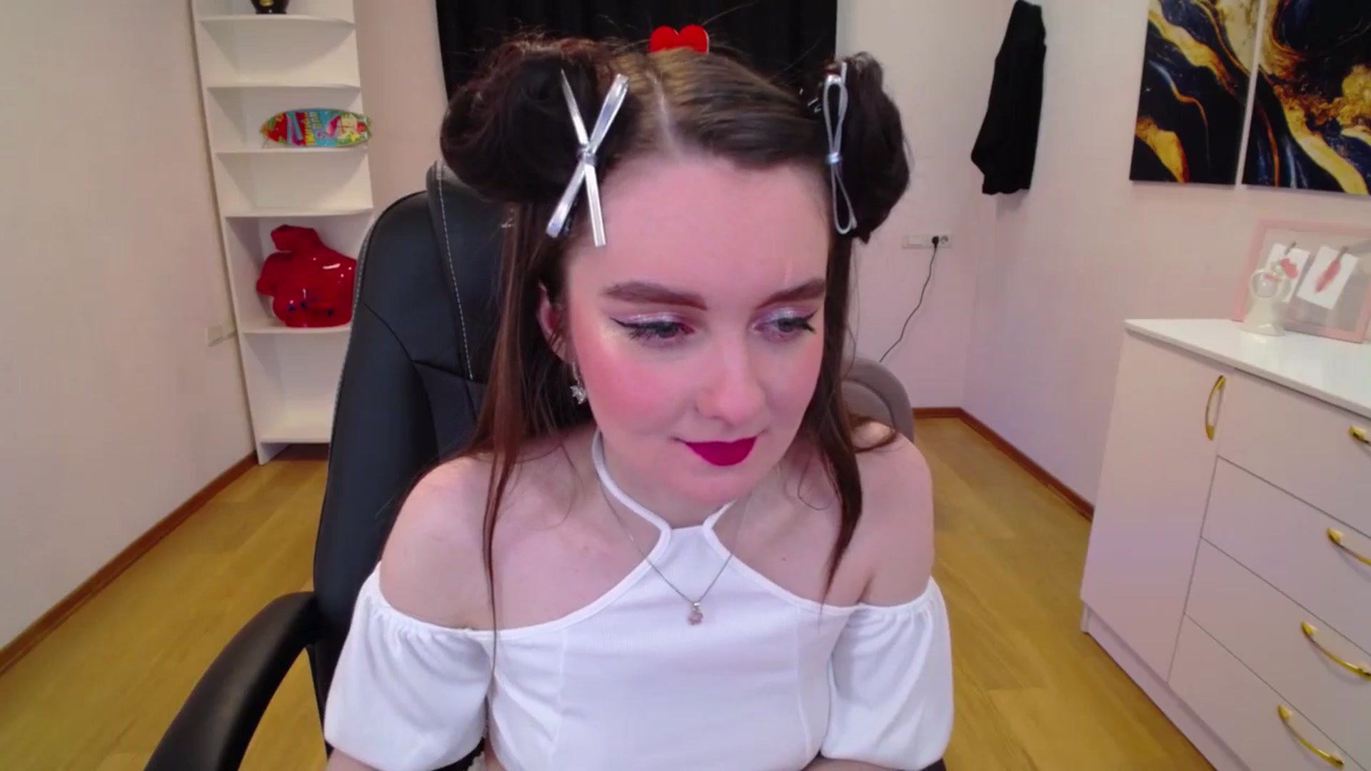 Gallery image thumbnail from Milim_Nava's myfreecams stream on, 04/19/2025, 18:30 image 13 of 20