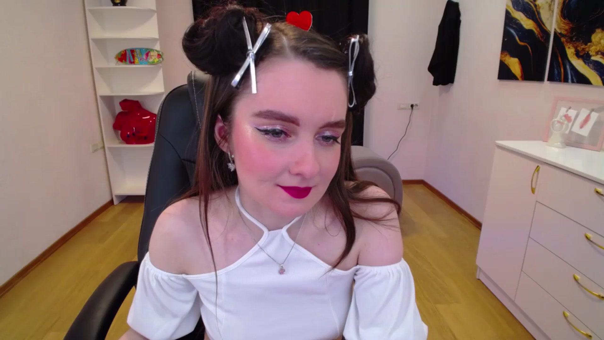 Gallery image thumbnail from Milim_Nava's myfreecams stream on, 04/19/2025, 18:30 image 16 of 20