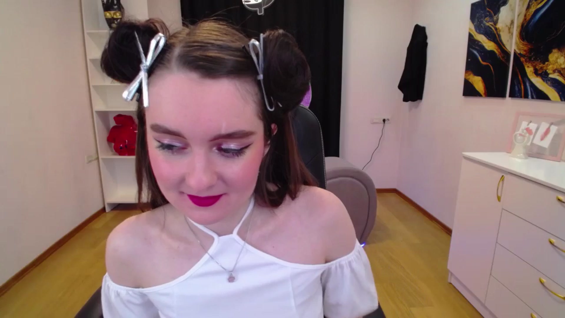 Gallery image thumbnail from Milim_Nava's myfreecams stream on, 04/19/2025, 18:54 image 8 of 20