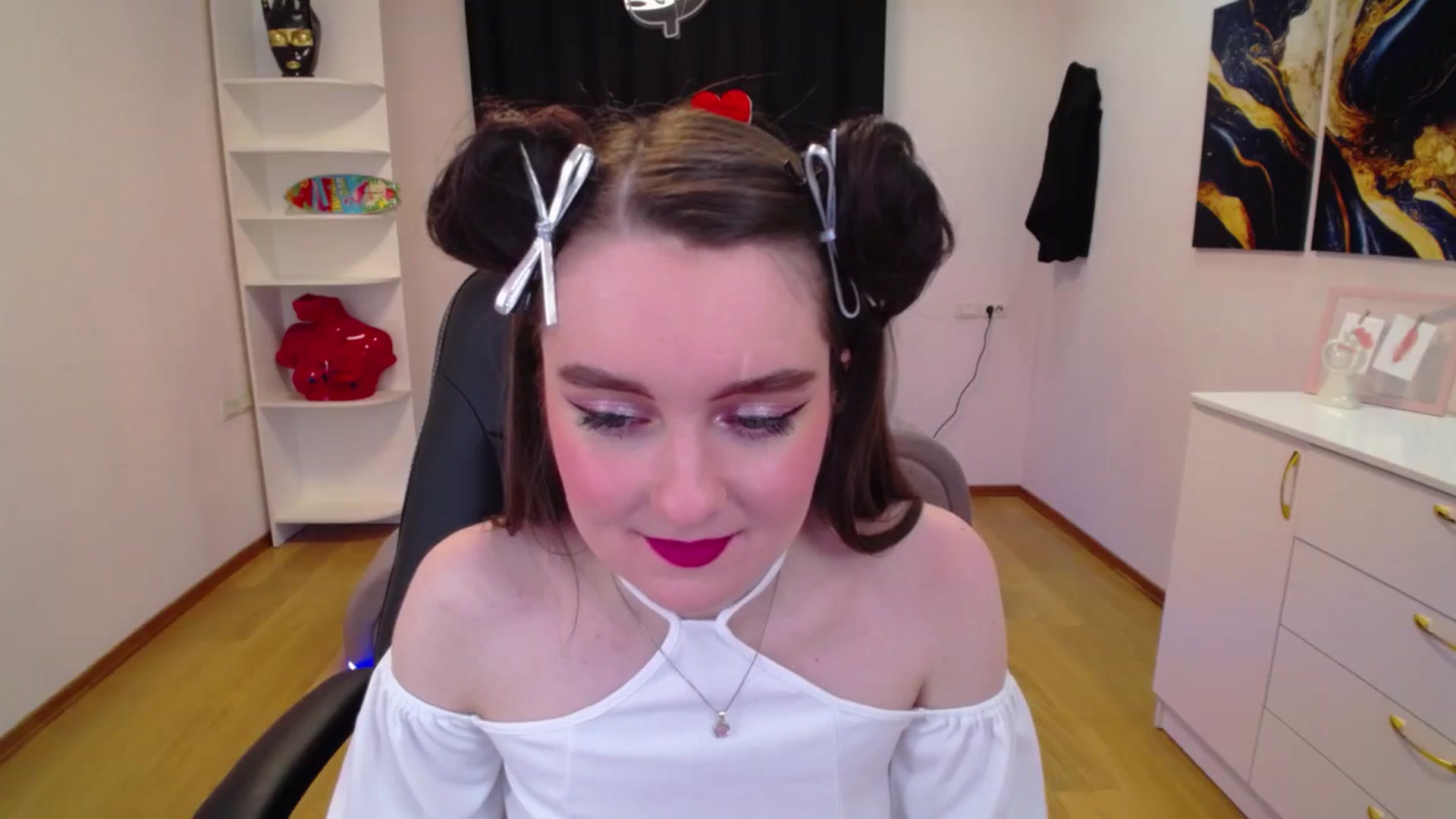 Gallery image thumbnail from Milim_Nava's myfreecams stream on, 04/19/2025, 18:54 image 10 of 20