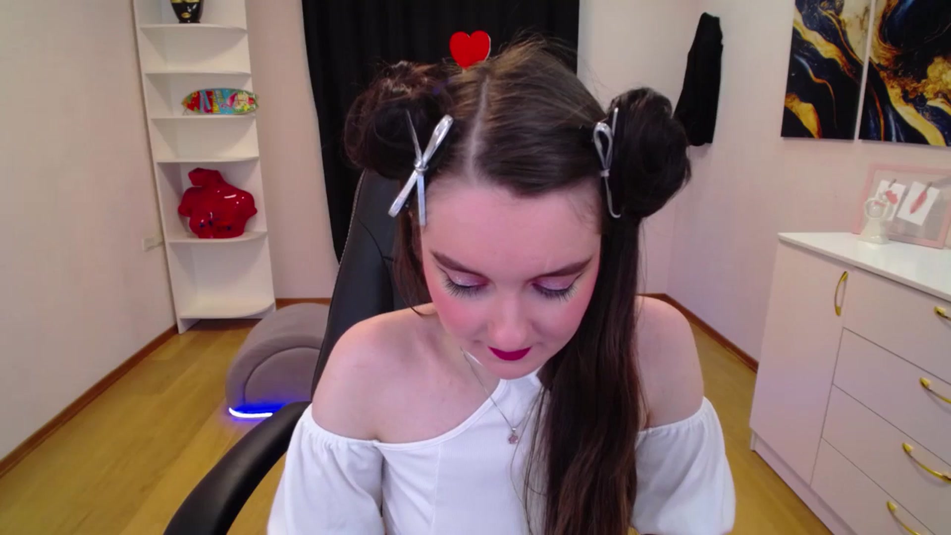 Gallery image thumbnail from Milim_Nava's myfreecams stream on, 04/19/2025, 19:34 image 16 of 20