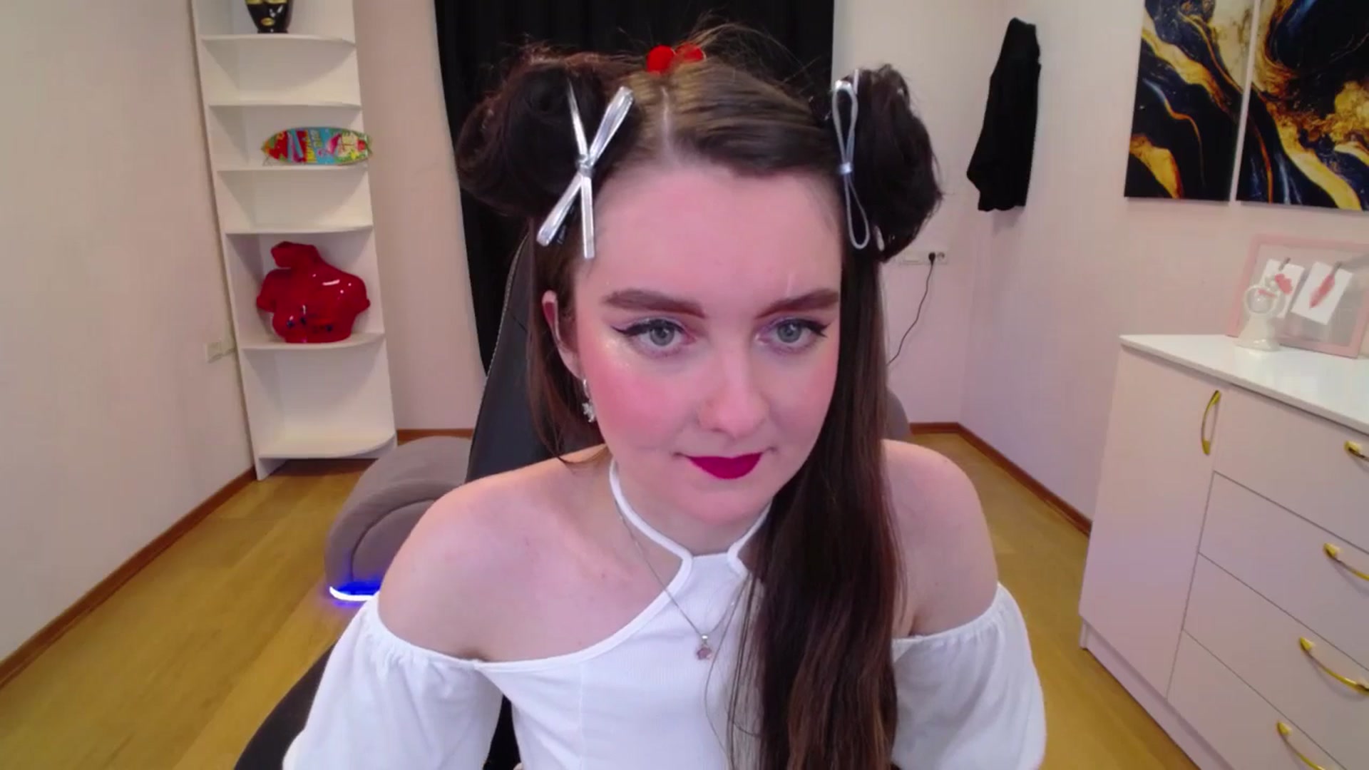 Gallery image thumbnail from Milim_Nava's myfreecams stream on, 04/19/2025, 19:34 image 15 of 20