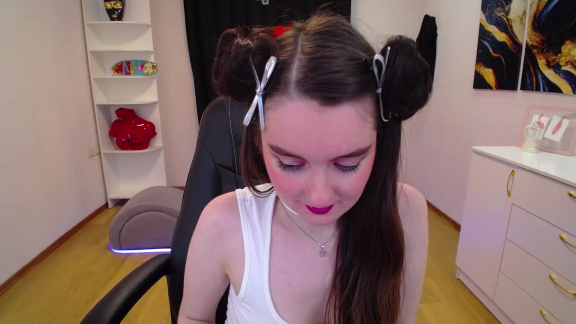 Gallery image thumbnail from Milim_Nava's myfreecams stream on, 04/19/2025, 21:07 image 2 of 20