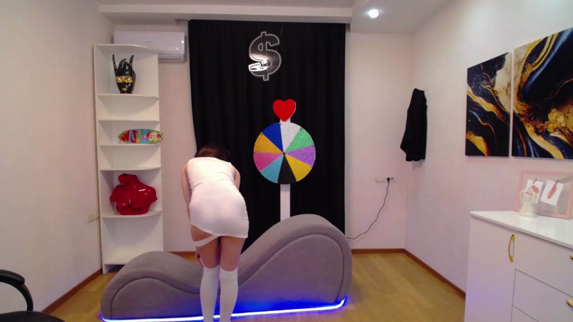 Gallery image thumbnail from Milim_Nava's myfreecams stream on, 04/19/2025, 21:07 image 13 of 20