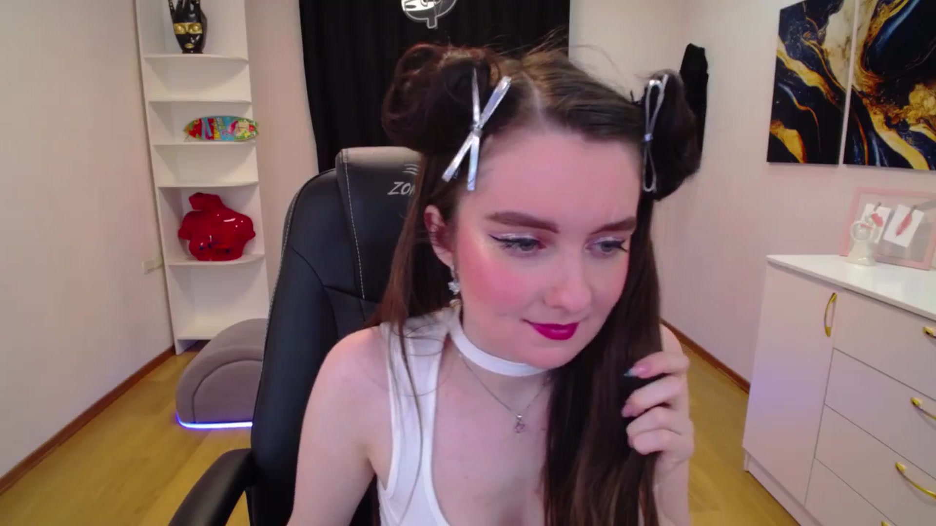 Gallery image thumbnail from Milim_Nava's myfreecams stream on, 04/19/2025, 21:07 image 7 of 20