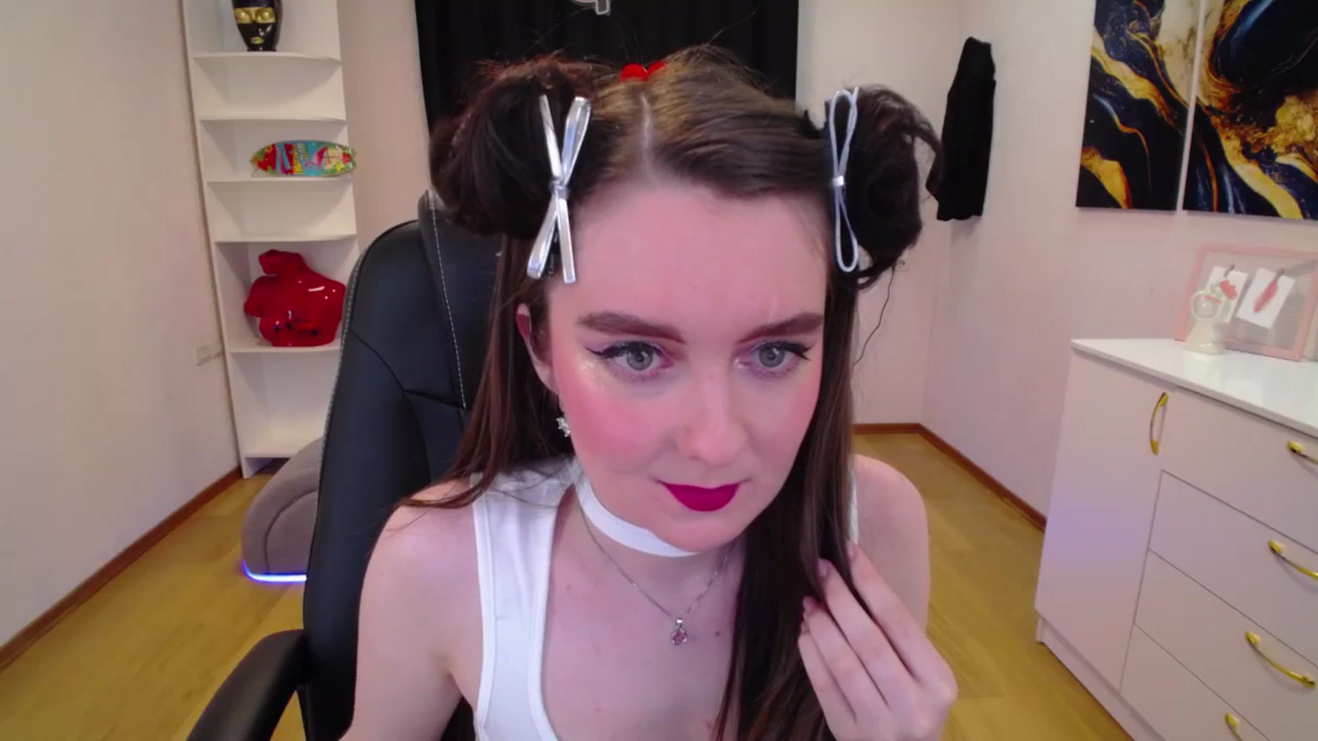 Gallery image thumbnail from Milim_Nava's myfreecams stream on, 04/19/2025, 21:56 image 7 of 20