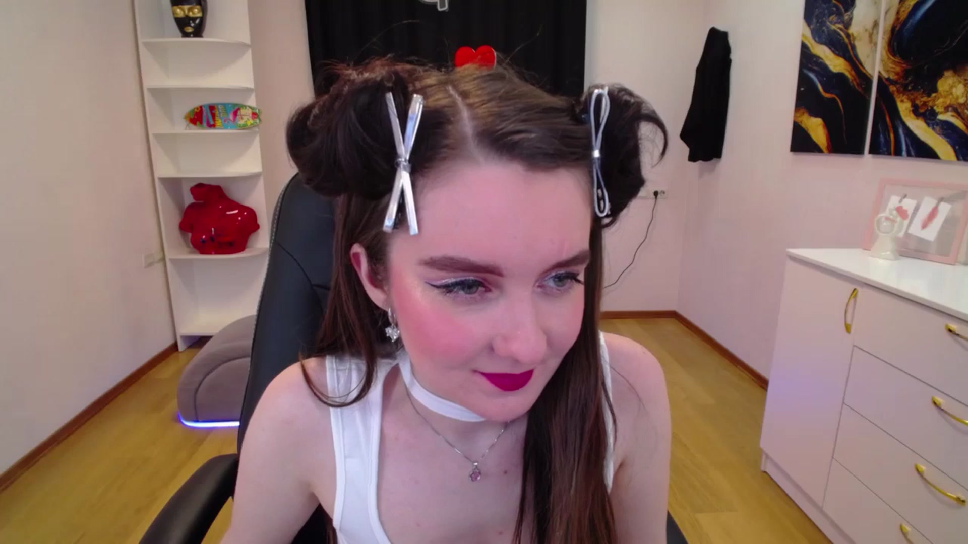 Gallery image thumbnail from Milim_Nava's myfreecams stream on, 04/19/2025, 21:56 image 4 of 20