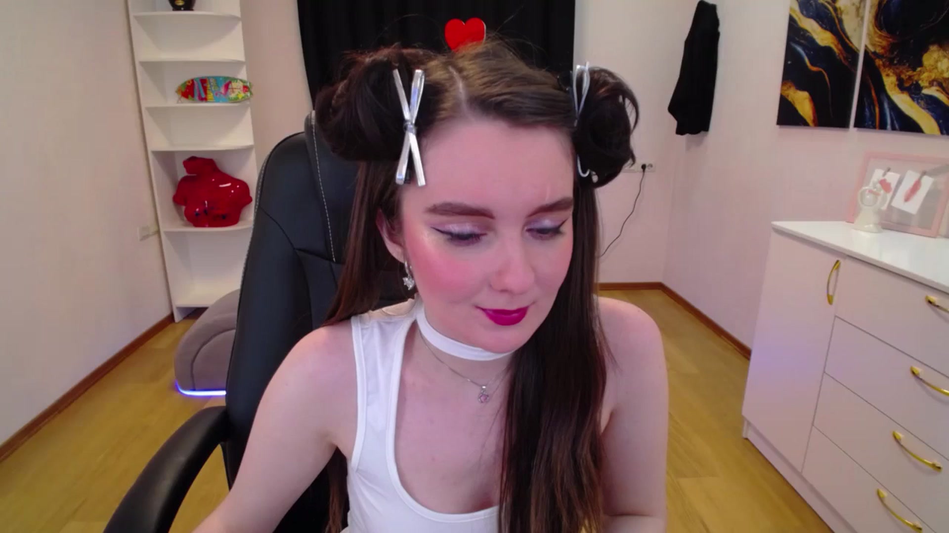 Gallery image thumbnail from Milim_Nava's myfreecams stream on, 04/19/2025, 22:36 image 17 of 20