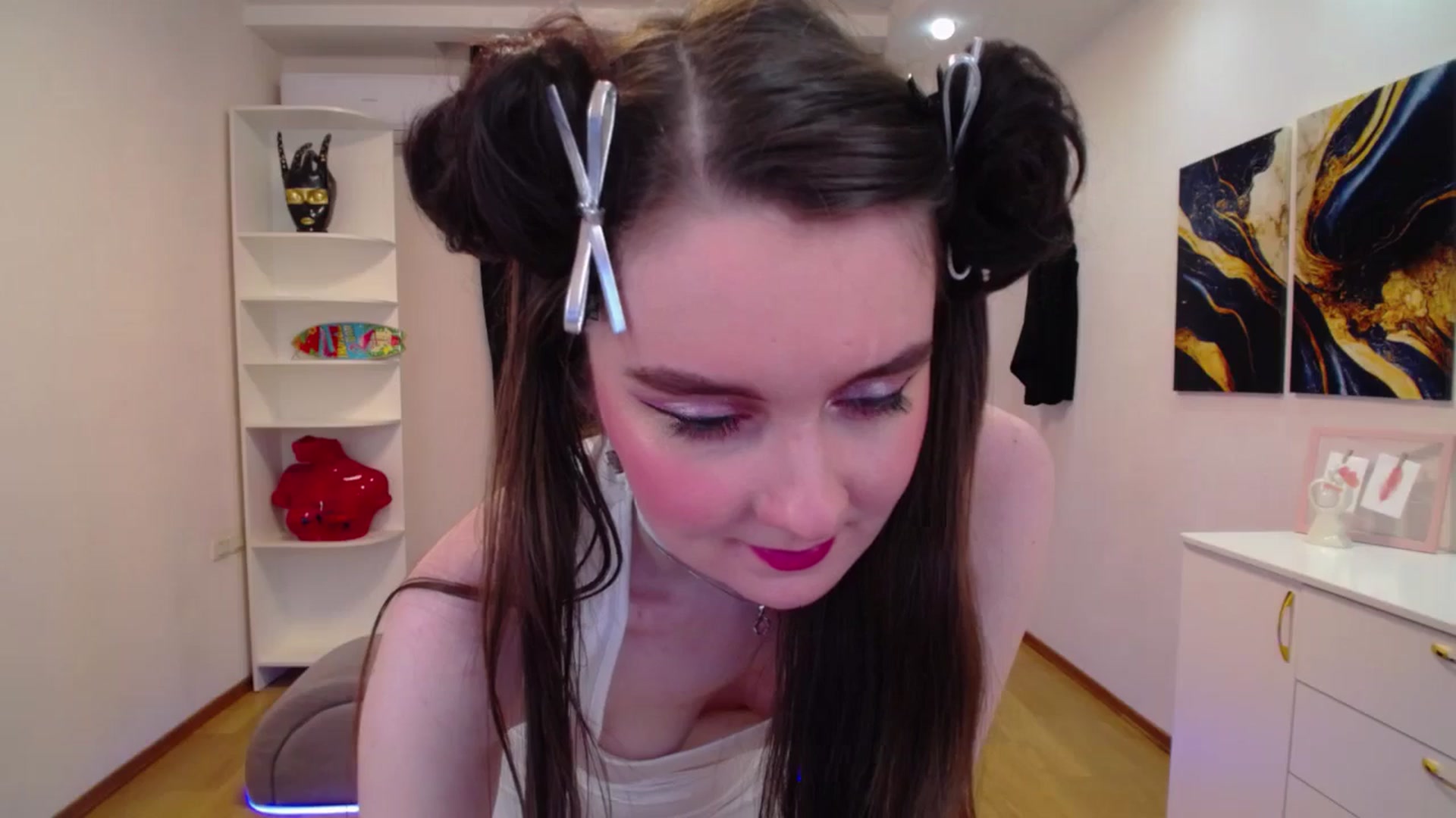 Gallery image thumbnail from Milim_Nava's myfreecams stream on, 04/19/2025, 22:36 image 16 of 20