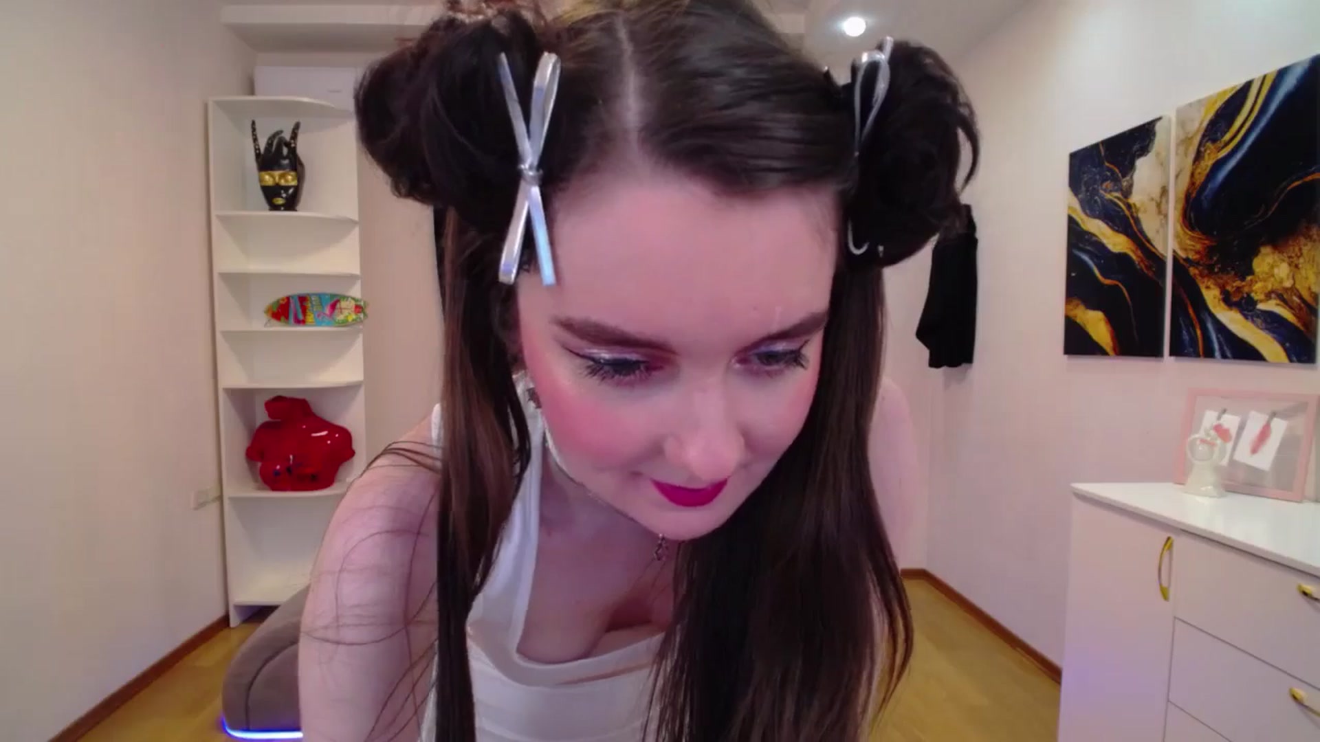 Gallery image thumbnail from Milim_Nava's myfreecams stream on, 04/19/2025, 22:36 image 15 of 20