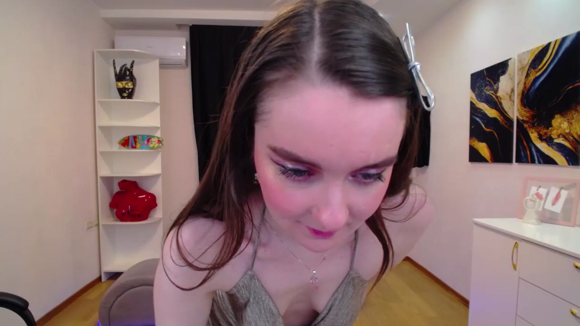 Gallery image thumbnail from Milim_Nava's myfreecams stream on, 04/20/2025, 01:34 image 7 of 20
