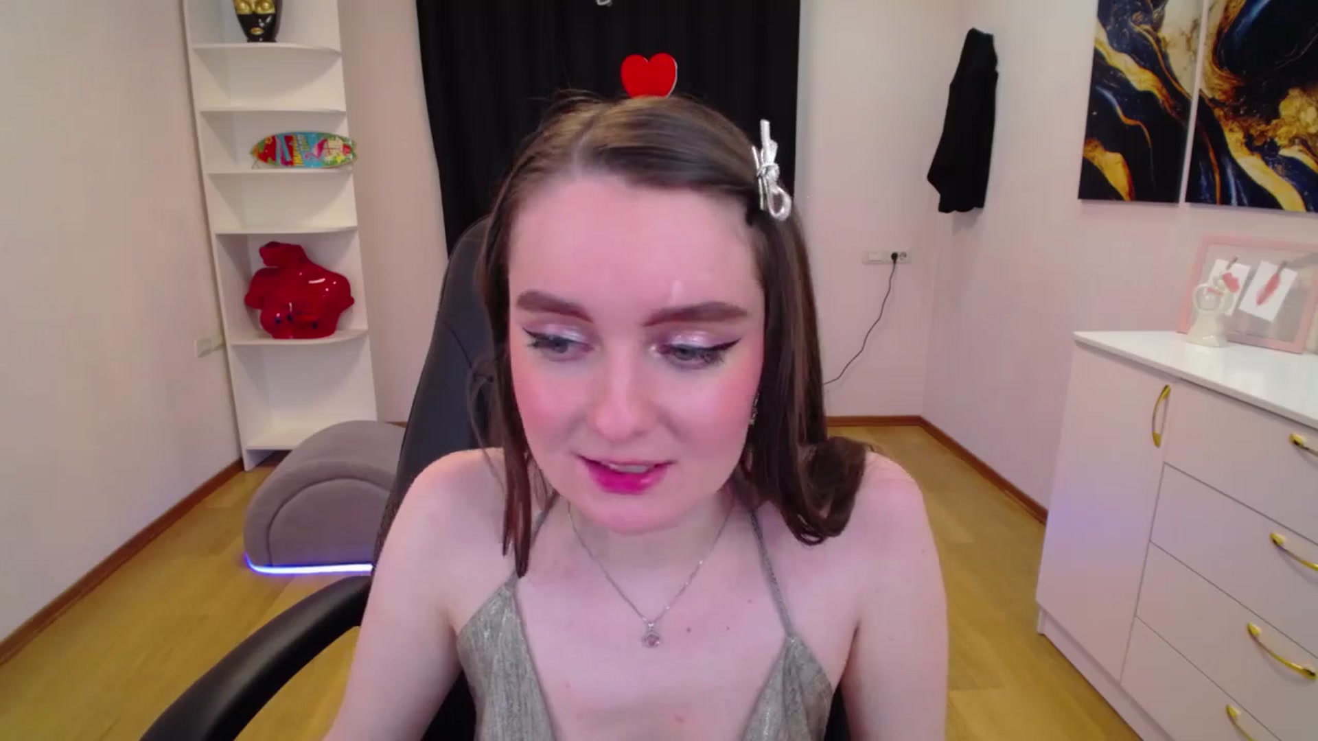 Gallery image thumbnail from Milim_Nava's myfreecams stream on, 04/20/2025, 01:34 image 4 of 20