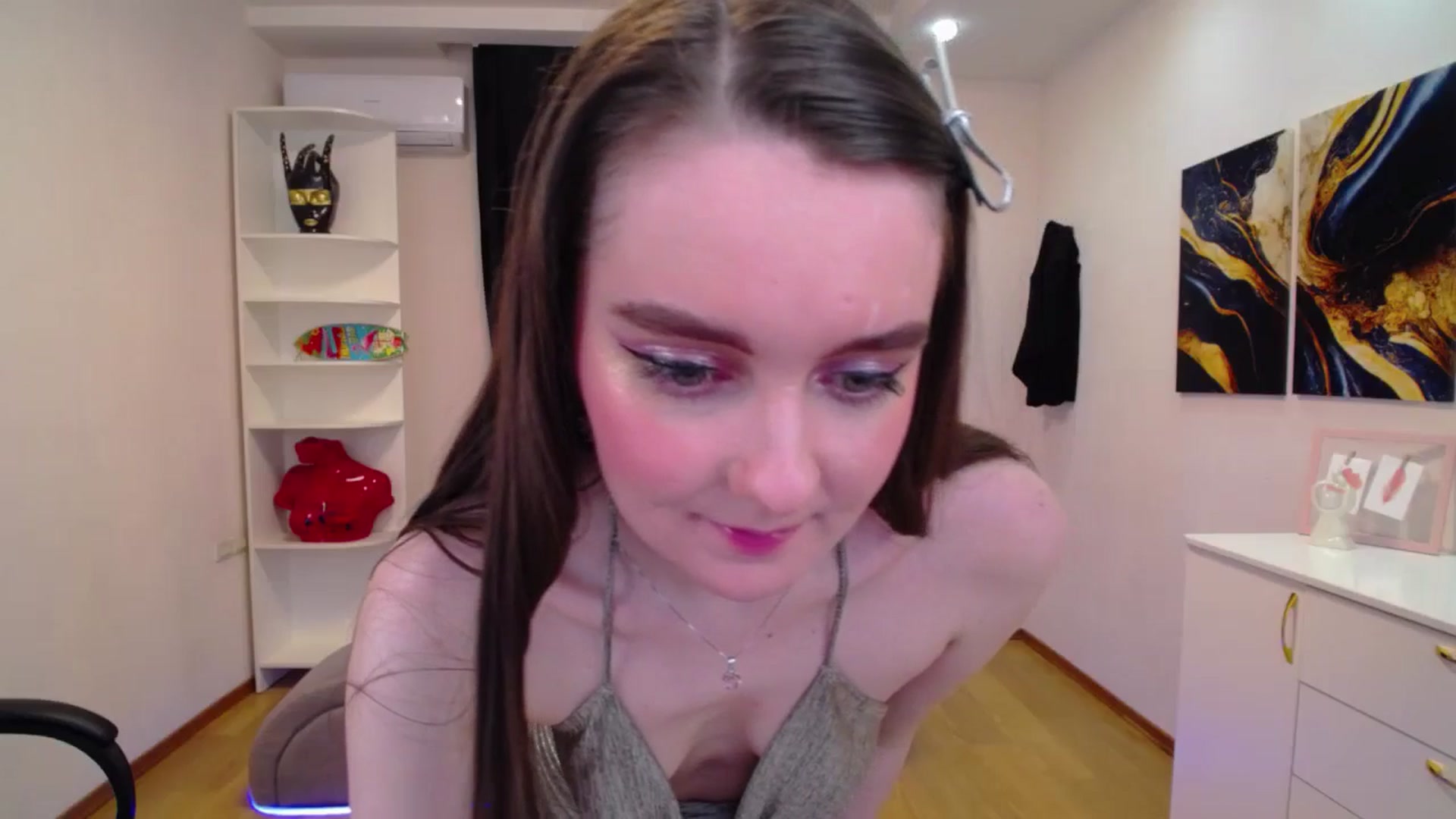 Gallery image thumbnail from Milim_Nava's myfreecams stream on, 04/20/2025, 01:34 image 17 of 20