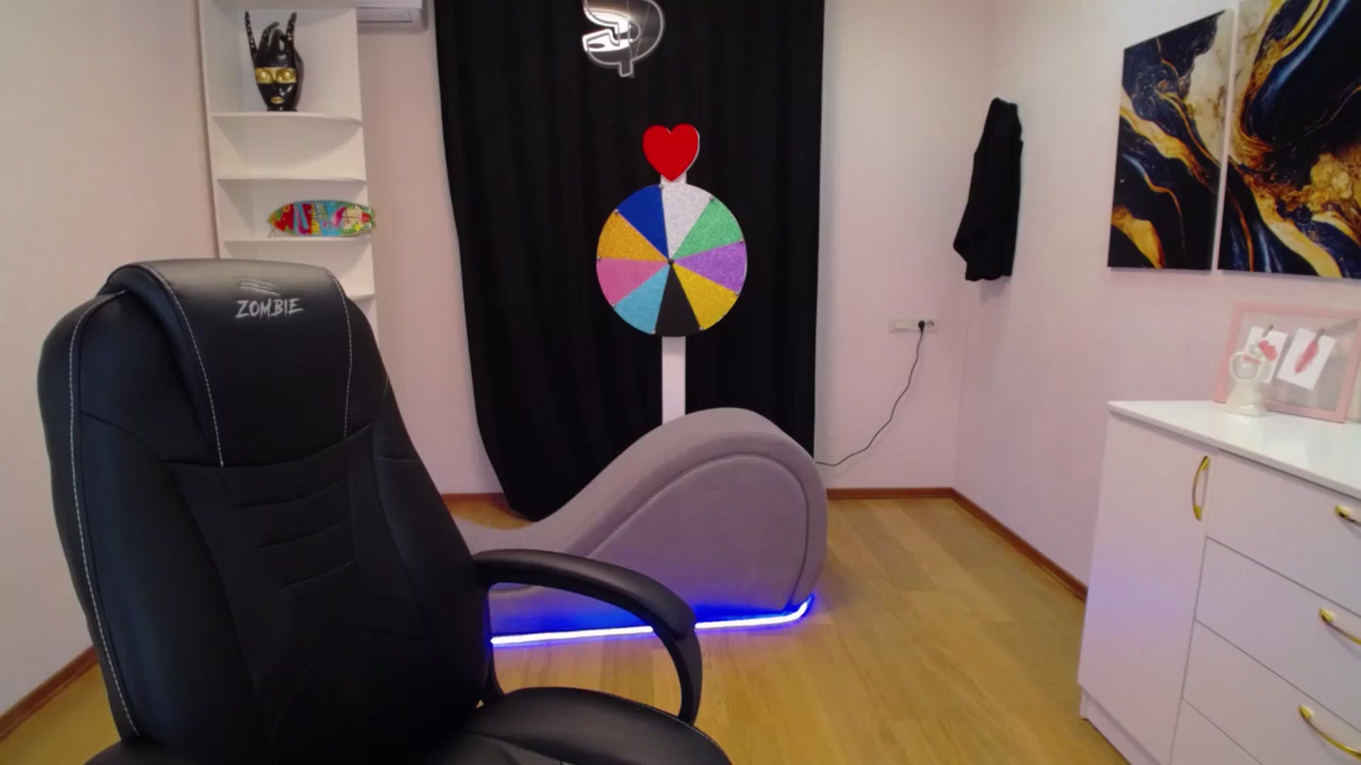 Gallery image thumbnail from Milim_Nava's myfreecams stream on, 04/20/2025, 01:34 image 13 of 20