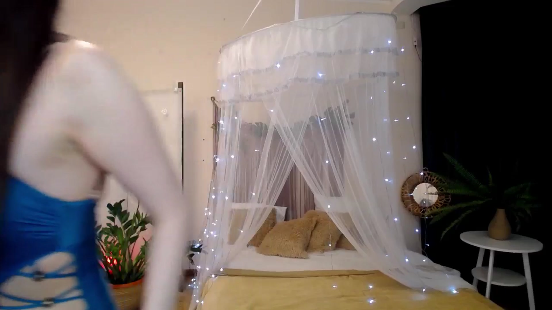 Gallery image thumbnail from Milim_Nava's myfreecams stream on, 04/20/2025, 21:17 image 13 of 20