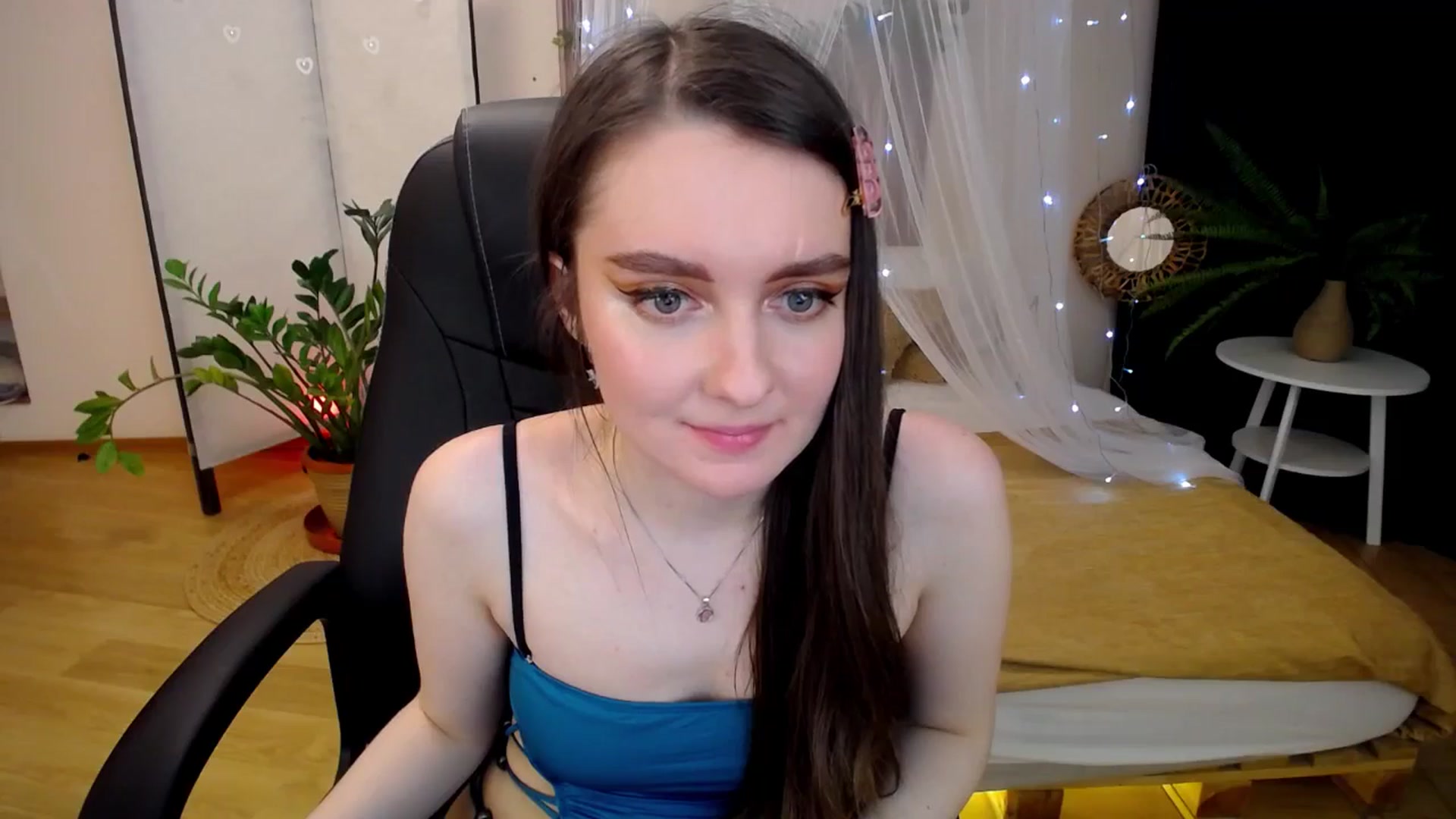 Gallery image thumbnail from Milim_Nava's myfreecams stream on, 04/20/2025, 23:01 image 4 of 20