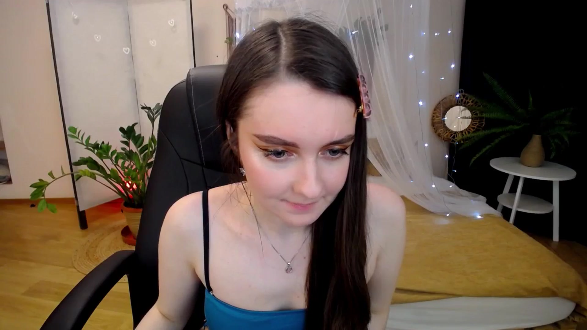 Gallery image thumbnail from Milim_Nava's myfreecams stream on, 04/20/2025, 23:01 image 2 of 20