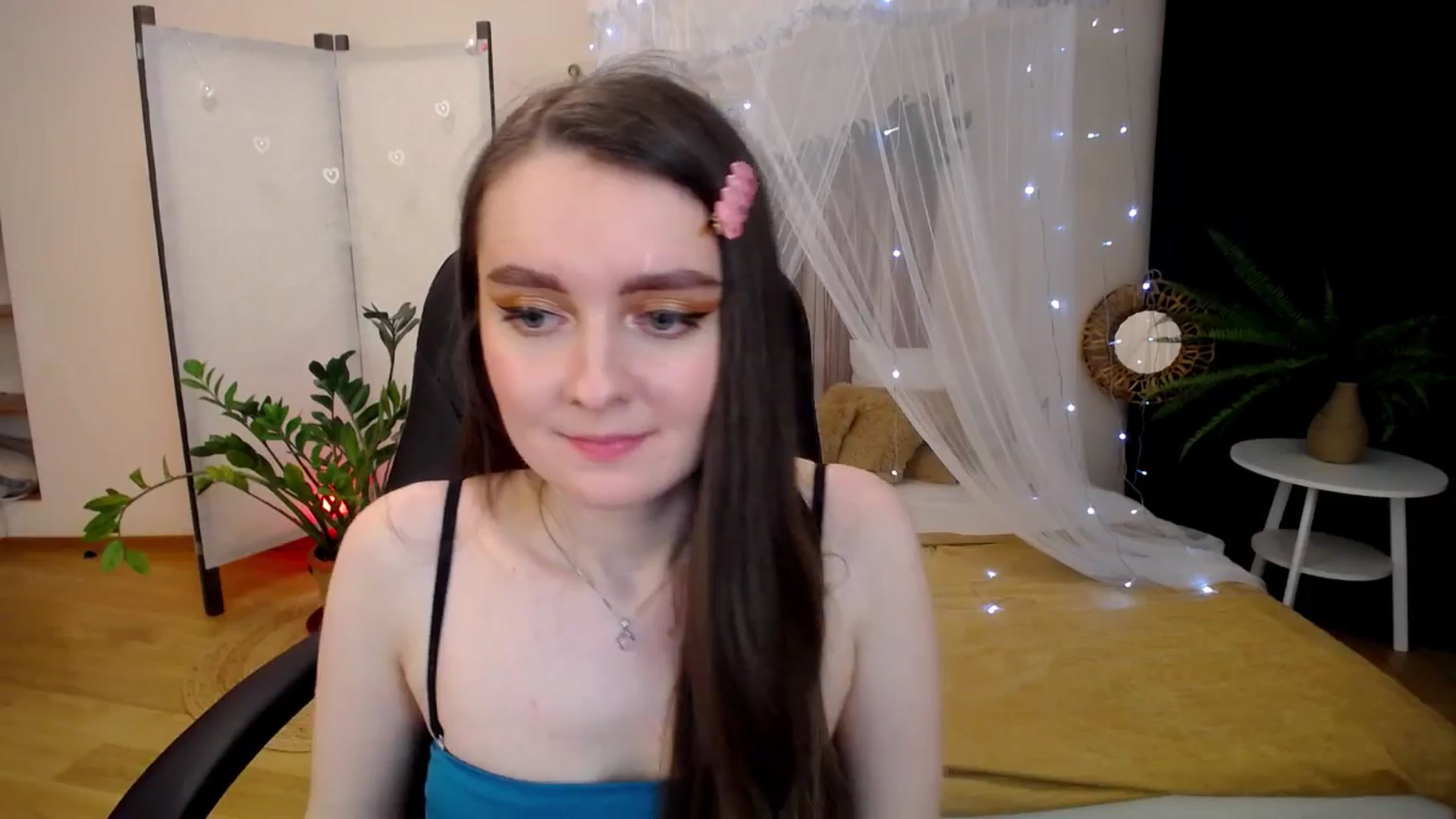 Gallery image thumbnail from Milim_Nava's myfreecams stream on, 04/20/2025, 23:01 image 16 of 20