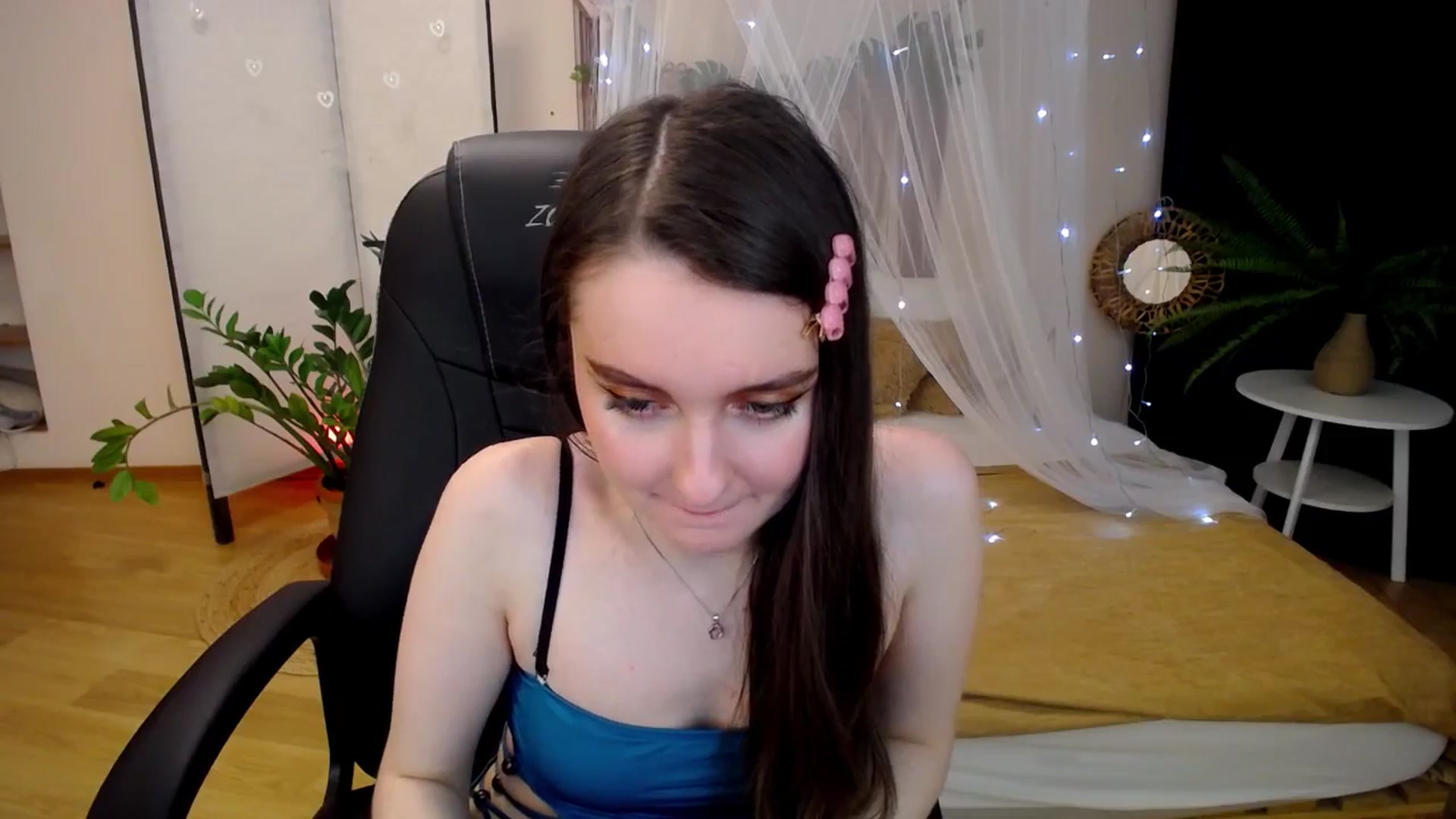 Gallery image thumbnail from Milim_Nava's myfreecams stream on, 04/20/2025, 23:50 image 3 of 20