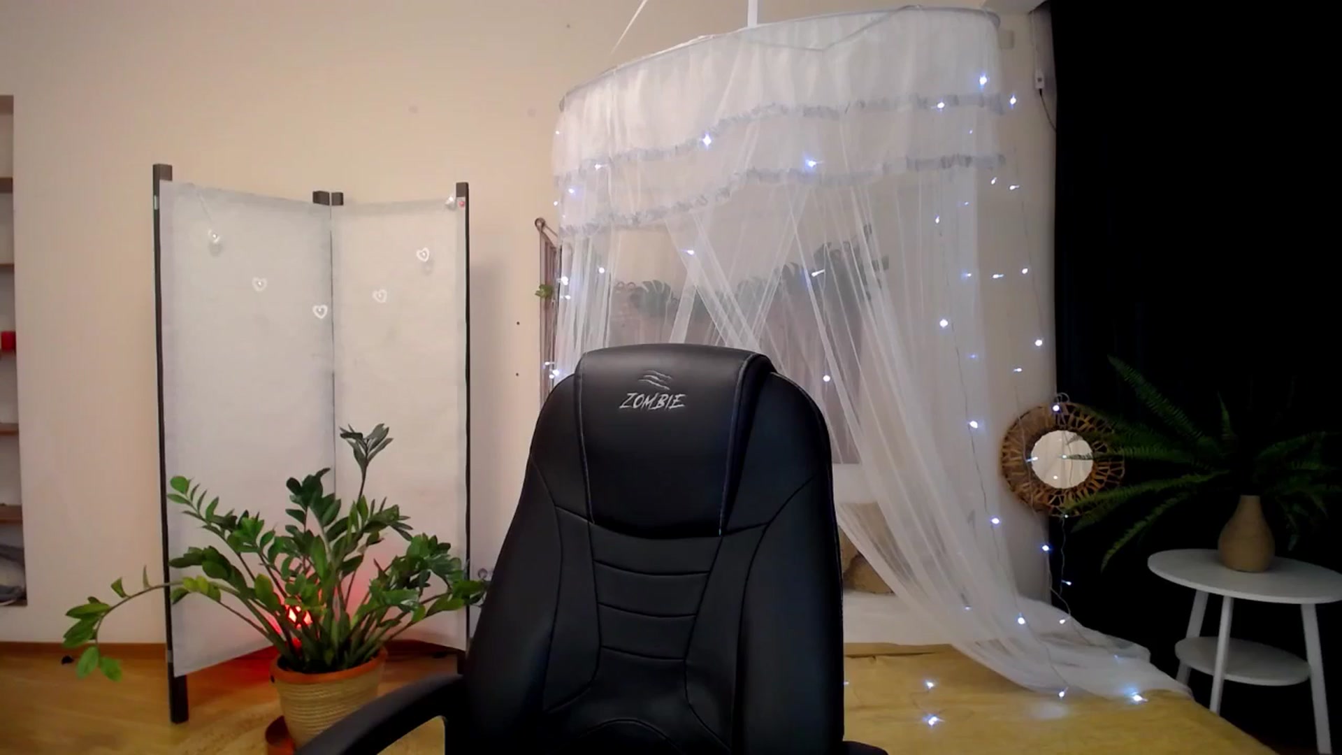 Gallery image thumbnail from Milim_Nava's myfreecams stream on, 04/20/2025, 23:50 image 19 of 20
