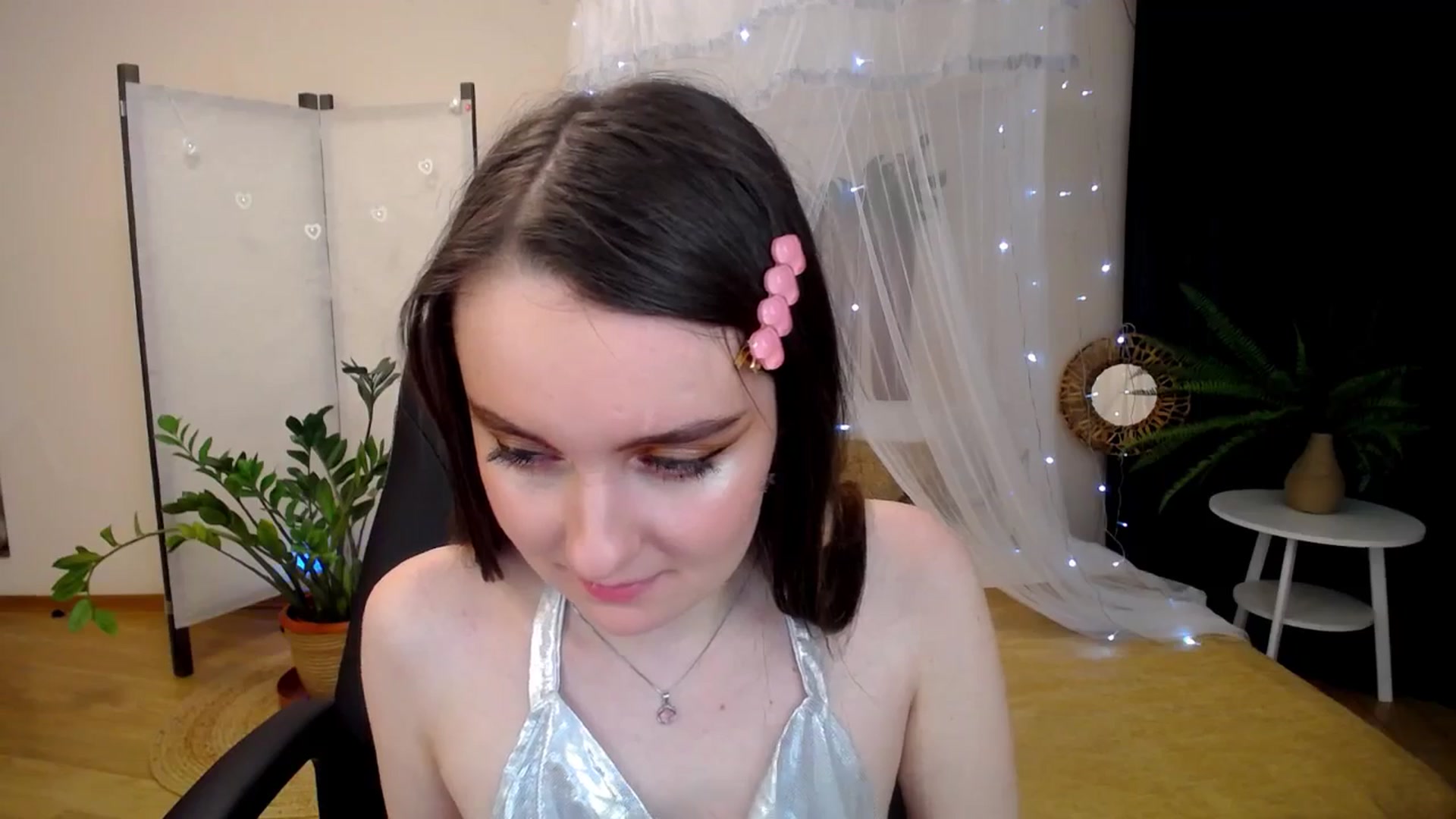 Gallery image thumbnail from Milim_Nava's myfreecams stream on, 04/21/2025, 24:55 image 13 of 20
