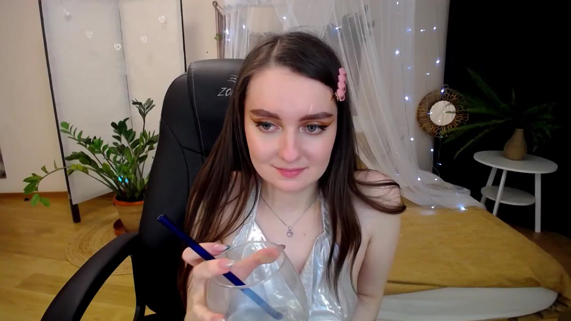 Gallery image thumbnail from Milim_Nava's myfreecams stream on, 04/21/2025, 24:55 image 15 of 20