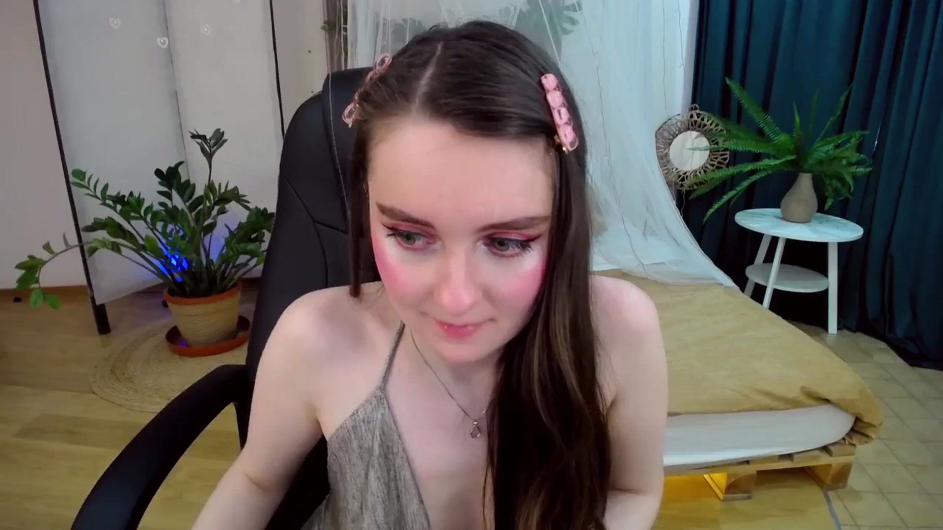 Gallery image thumbnail from Milim_Nava's myfreecams stream on, 04/22/2025, 09:57 image 14 of 20