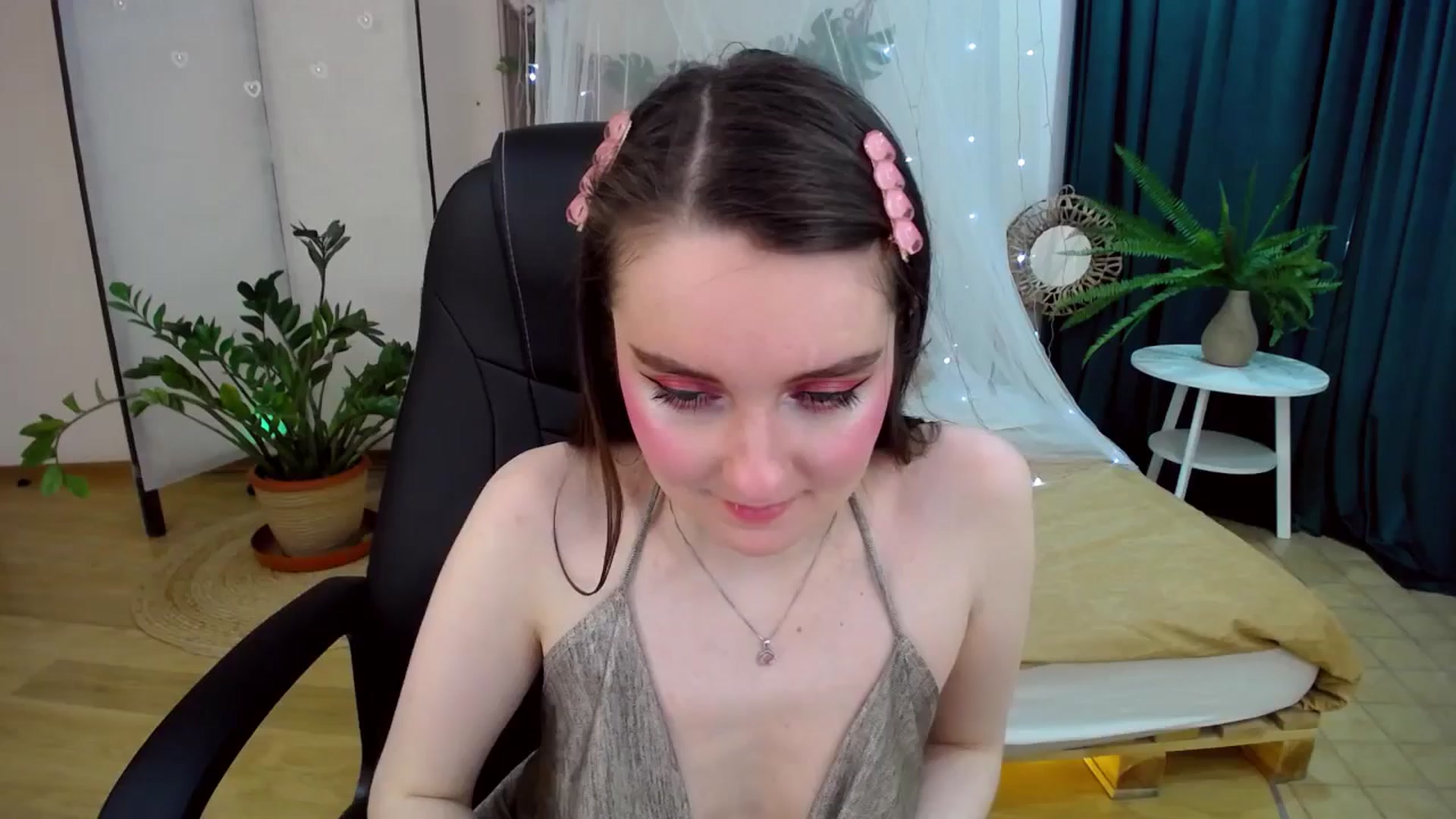 Gallery image thumbnail from Milim_Nava's myfreecams stream on, 04/22/2025, 09:57 image 19 of 20