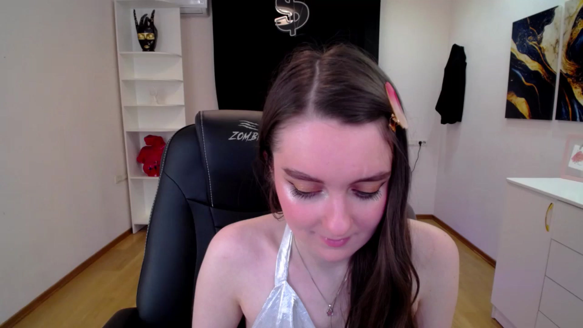 Gallery image thumbnail from Milim_Nava's myfreecams stream on, 04/23/2025, 07:48 image 5 of 20