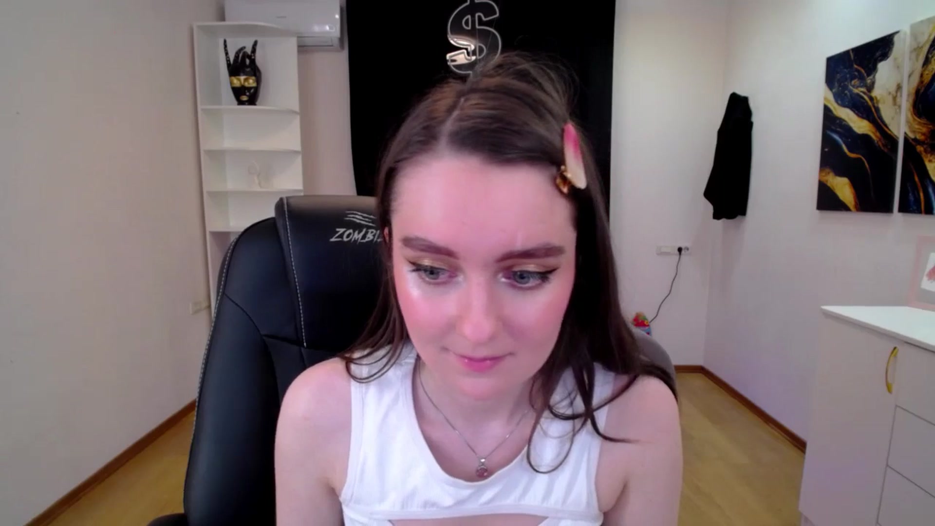 Gallery image thumbnail from Milim_Nava's myfreecams stream on, 04/23/2025, 09:51 image 18 of 20