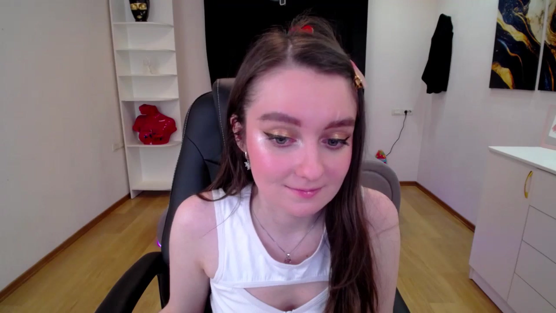 Gallery image thumbnail from Milim_Nava's myfreecams stream on, 04/23/2025, 09:51 image 15 of 20