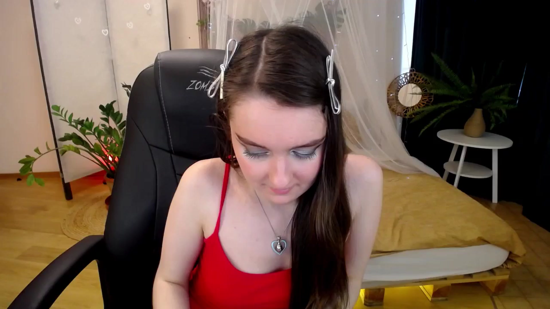 Gallery image thumbnail from Milim_Nava's myfreecams stream on, 04/25/2025, 11:25 image 5 of 20