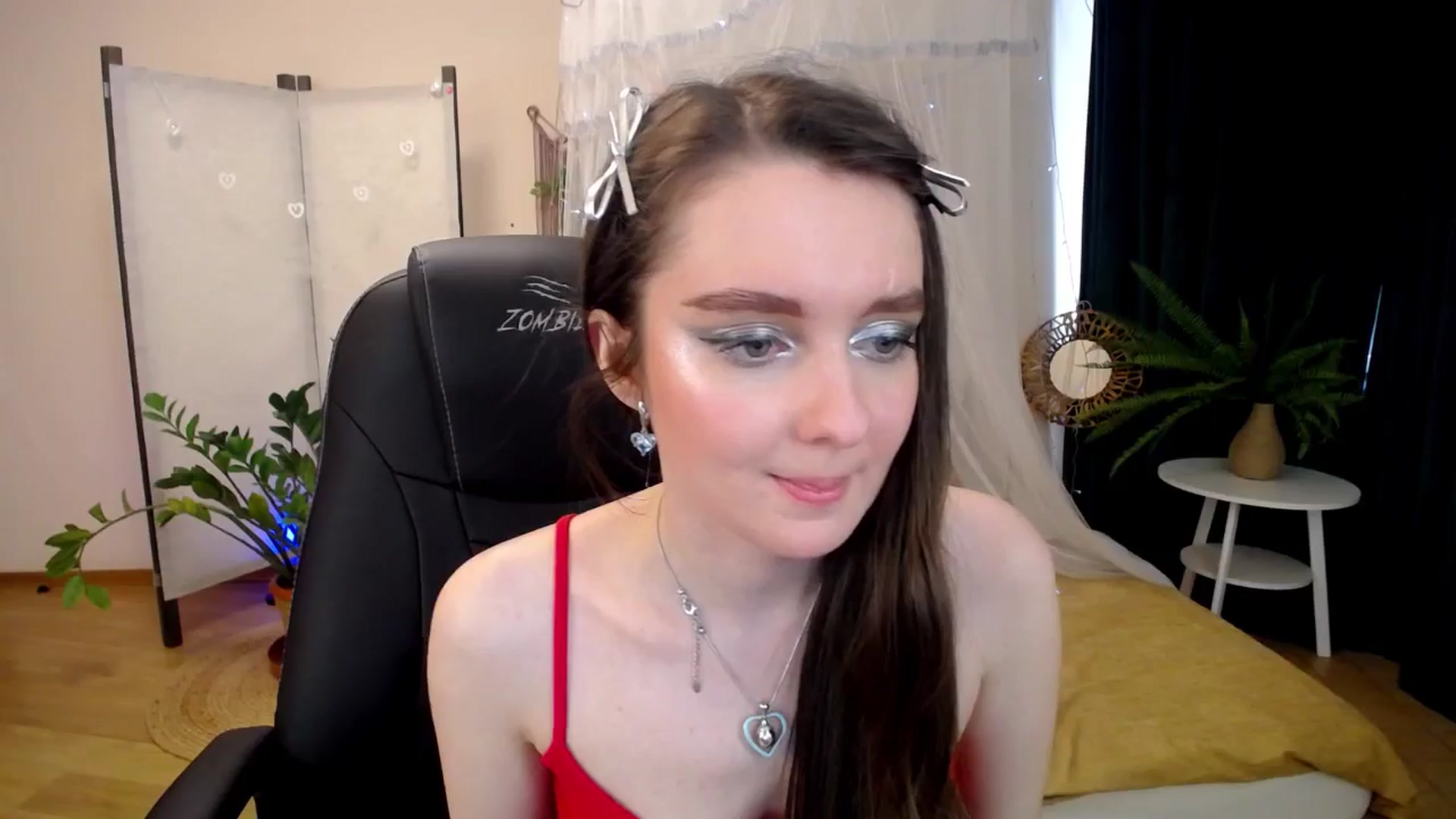 Gallery image thumbnail from Milim_Nava's myfreecams stream on, 04/25/2025, 11:25 image 11 of 20
