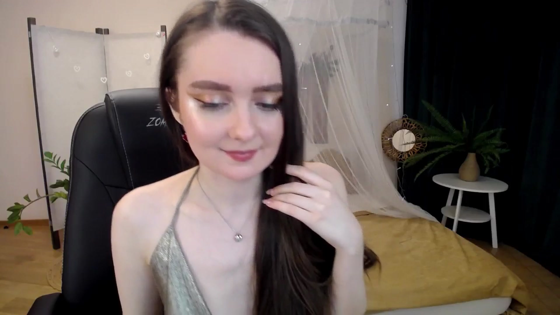 Gallery image thumbnail from Milim_Nava's myfreecams stream on, 04/27/2025, 12:12 image 16 of 20